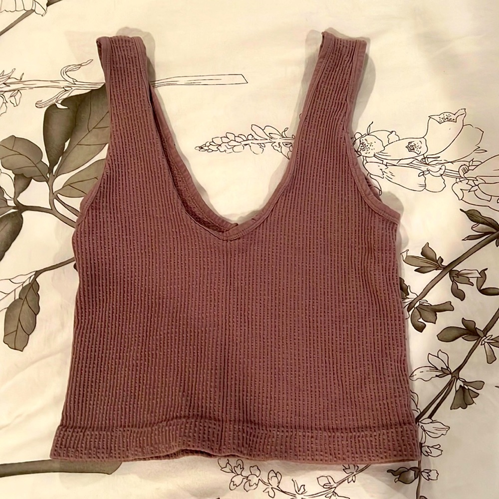 Gently worn reversible cropped compressive tank top. Gorgeous color.